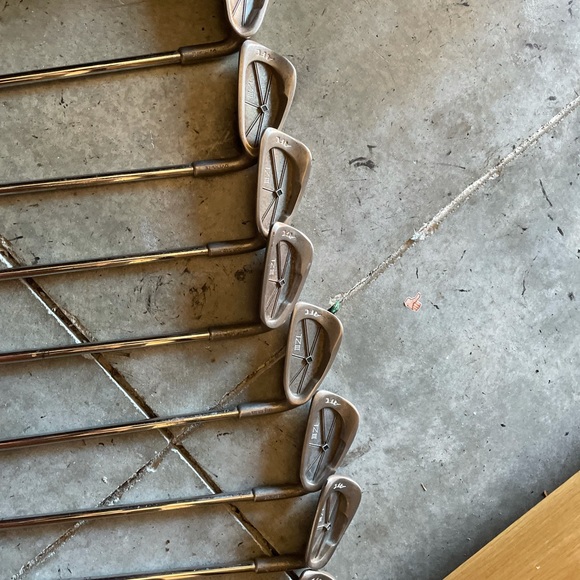 Golf clubs set AFc TZ3 - 8 pc set in right Handed - Picture 2 of 9